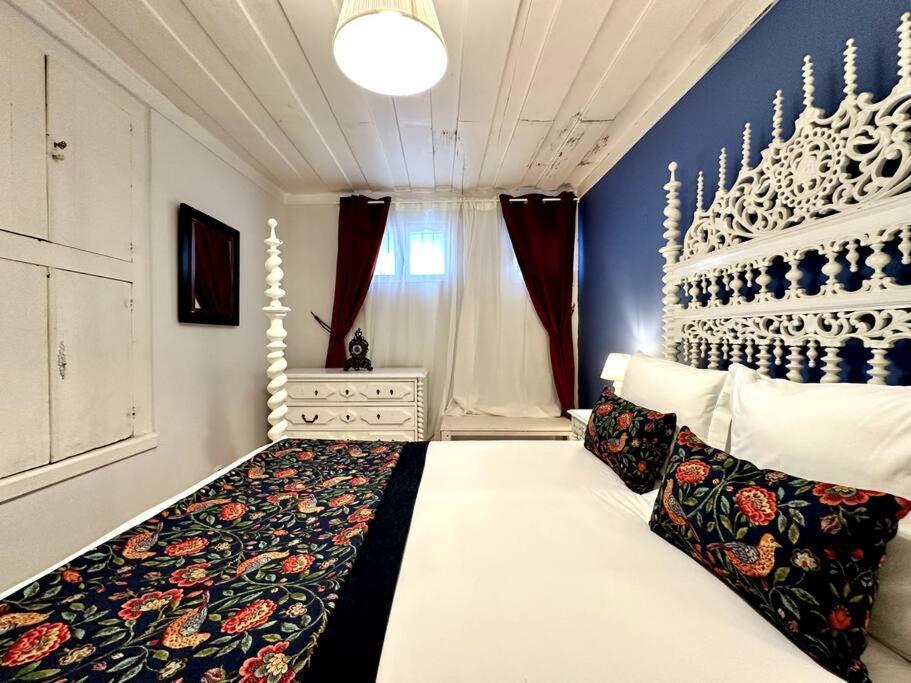 Budget 2 Bed In Bica W Air Con - Belle Epoque * Lissabon