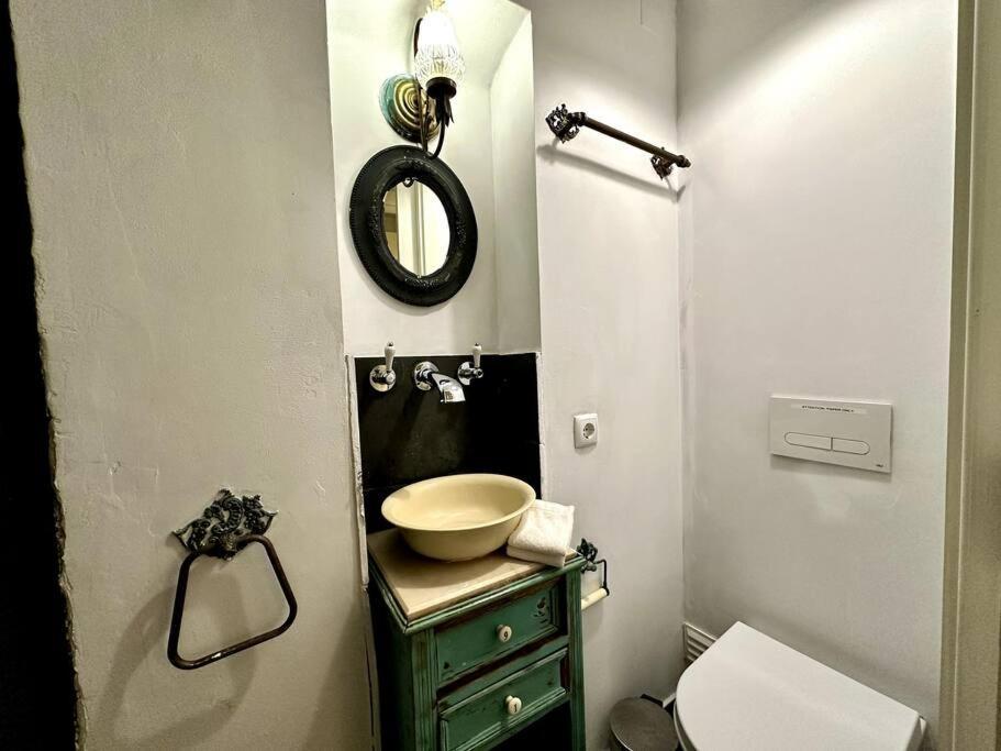 Apartment Budget 2 Bed In Bica W Air Con - Belle Epoque Lissabon